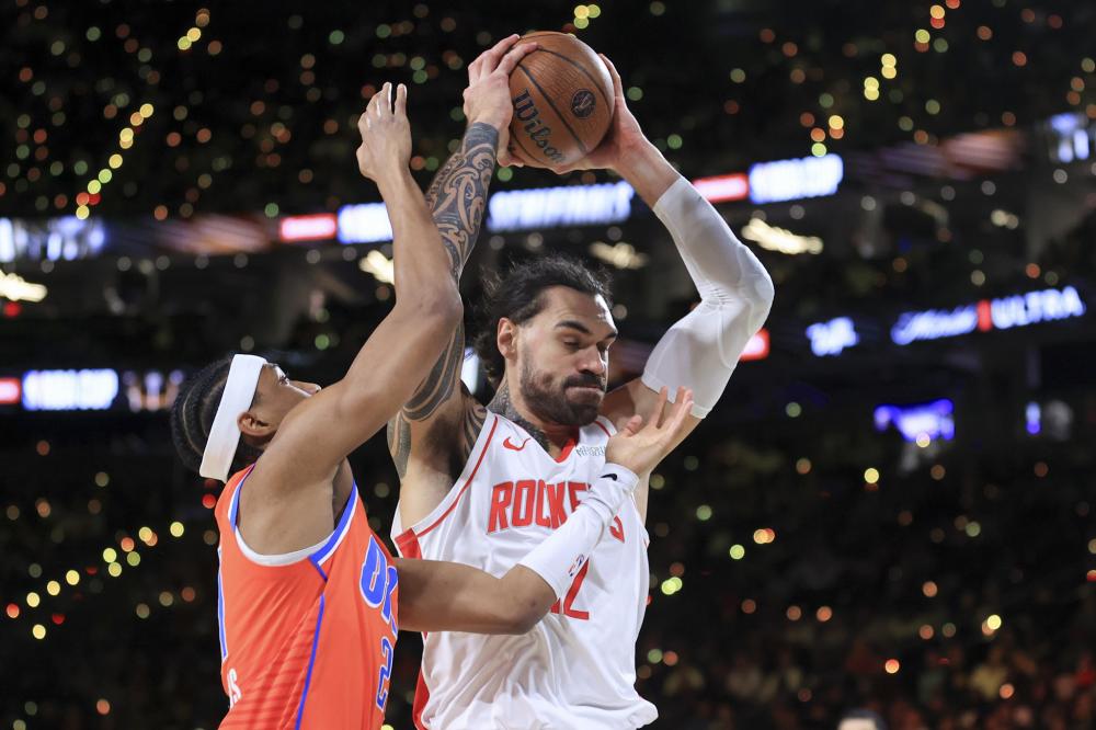 在场上扮演 在场上扮演